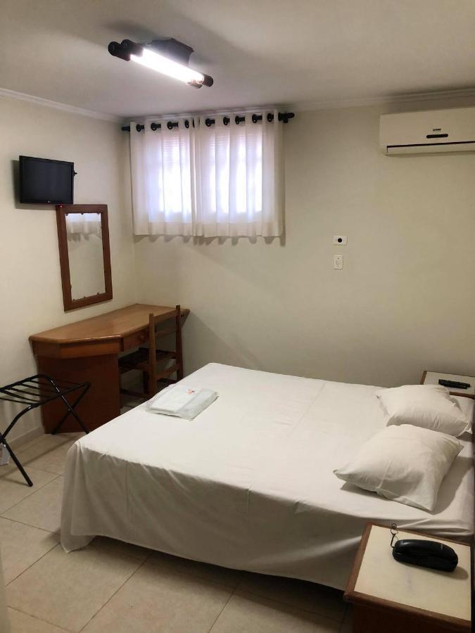 Regio Plaza Hotel 欧里尼奥斯 外观 照片