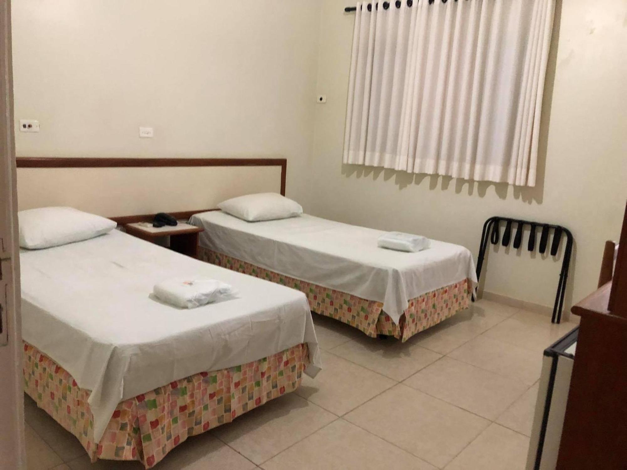 Regio Plaza Hotel 欧里尼奥斯 外观 照片